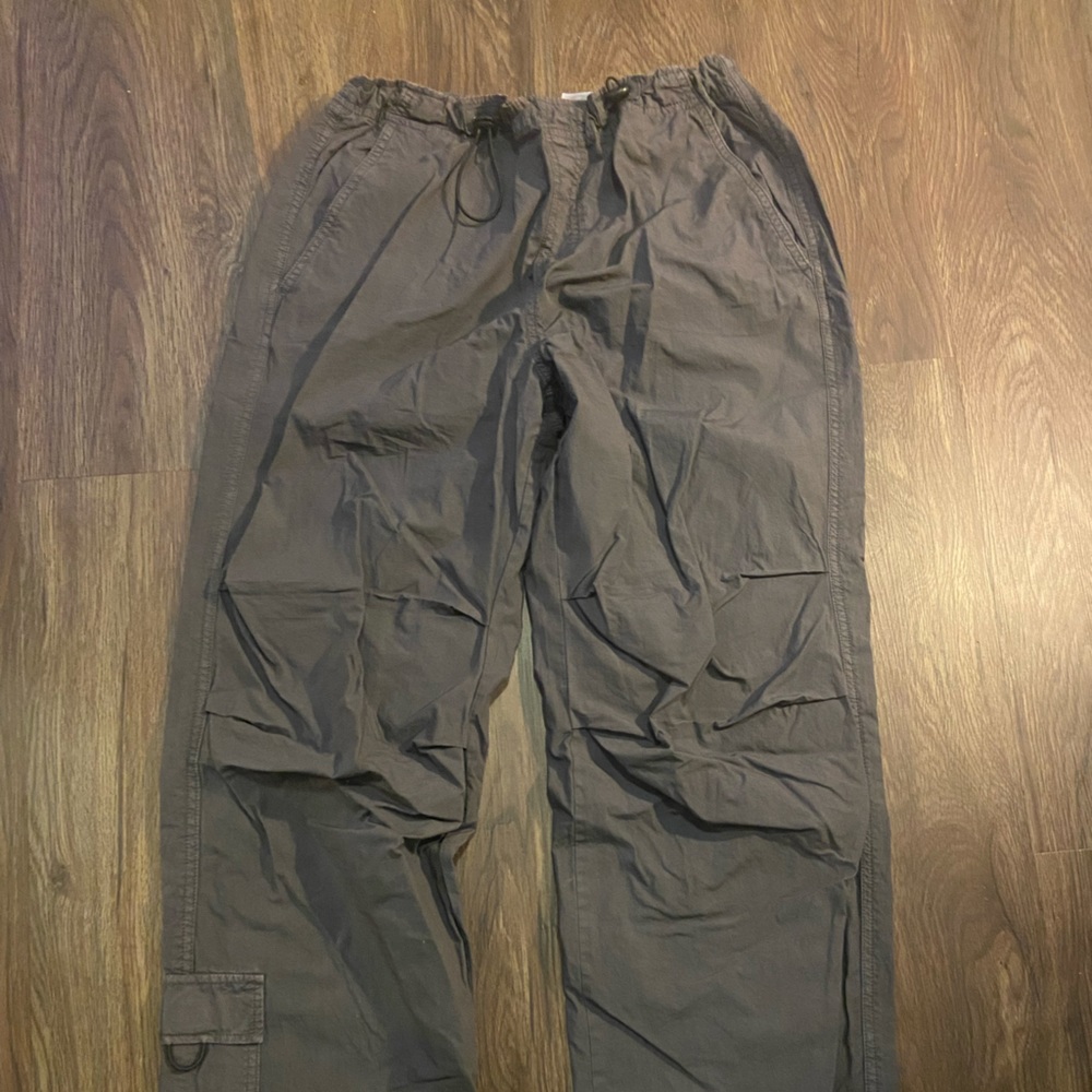 garage parachute pants grey